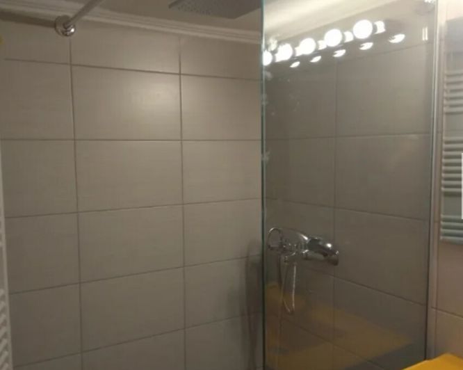 Image No.16-4 Bed Flat for sale