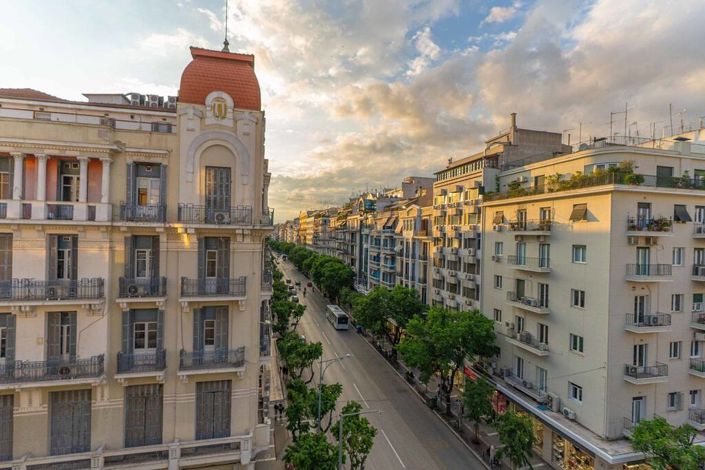 Image No.21-5 Bed Flat for sale