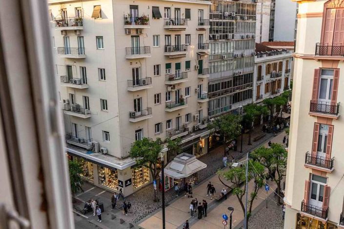 Image No.27-5 Bed Flat for sale