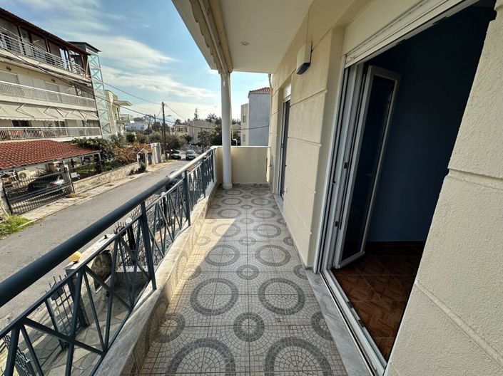 Image No.15-4 Bed Maisonette for sale