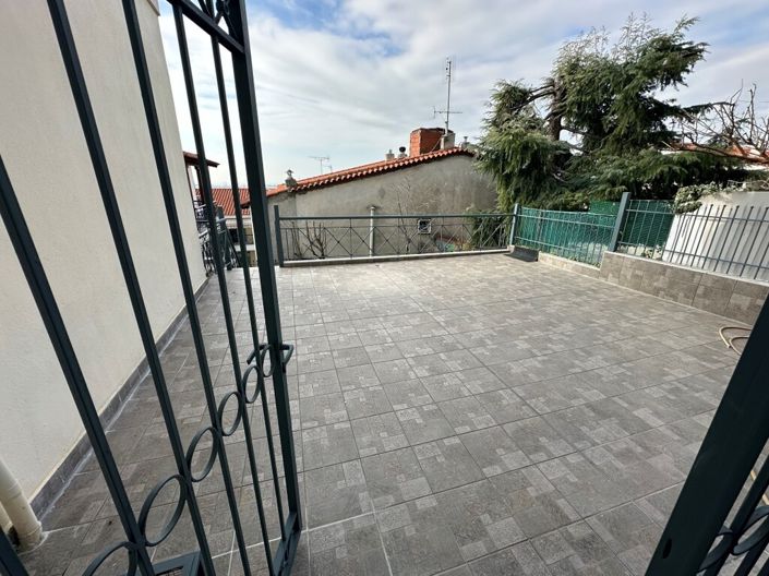 Image No.22-4 Bed Maisonette for sale