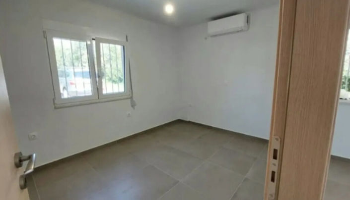 Image No.12-Propriété de 1 chambre à vendre à Vari