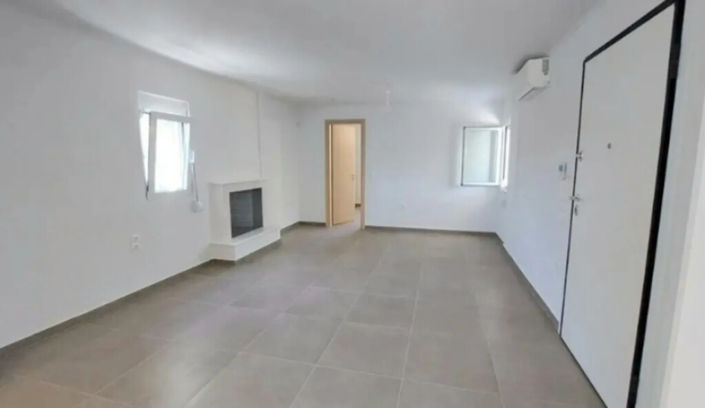 Image No.8-Propriété de 1 chambre à vendre à Vari