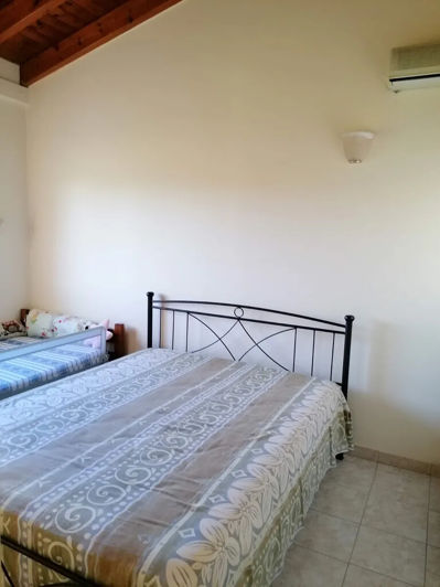 Image No.10-4 Bed Property for sale