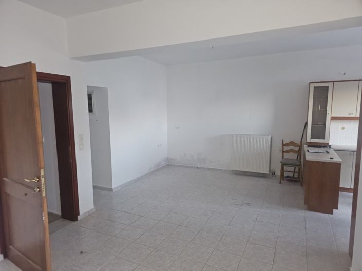 Image No.8-3 Bed Property for sale