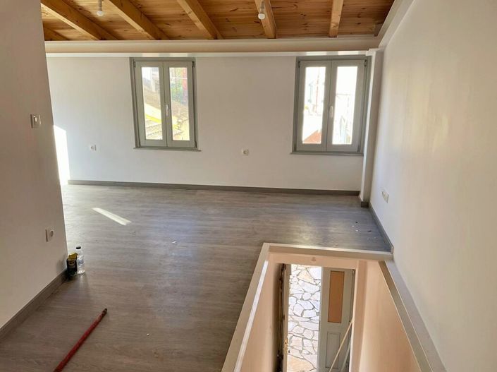 Image No.11-4 Bed Property for sale