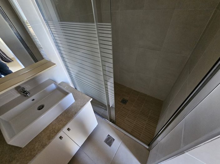 Image No.14-2 Bed Maisonette for sale