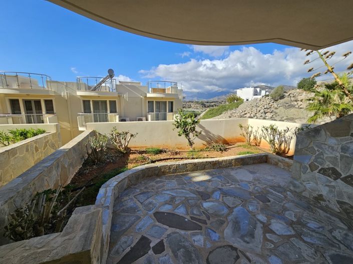 Image No.8-2 Bed Maisonette for sale