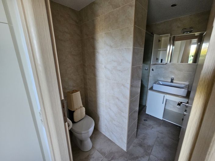 Image No.11-2 Bed Maisonette for sale