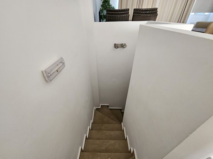 Image No.5-2 Bed Maisonette for sale