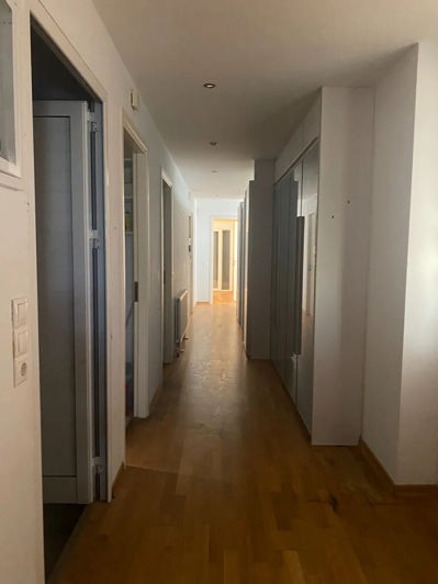 Image No.10-2 Bed Property for sale