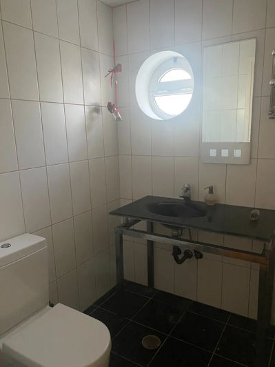 Image No.18-2 Bed Property for sale