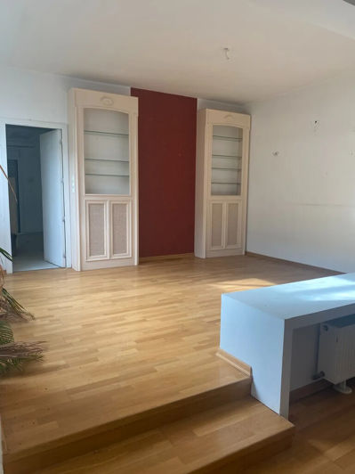 Image No.6-2 Bed Property for sale