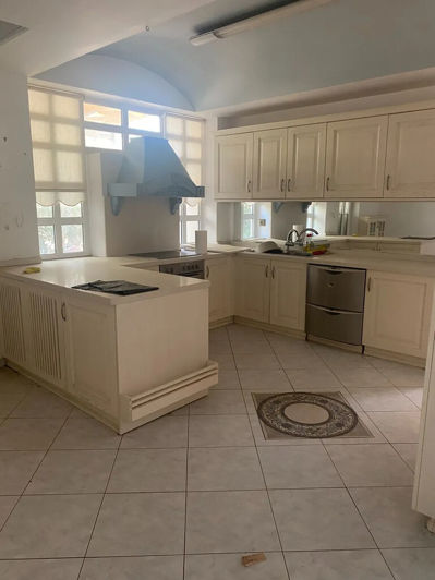 Image No.9-2 Bed Property for sale