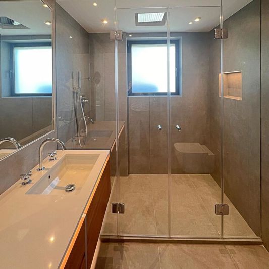 Image No.10-3 Bed Flat for sale