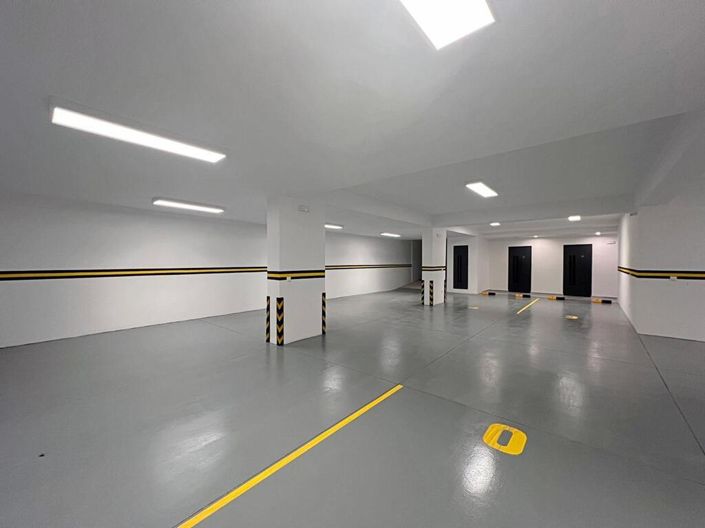 Image No.14-3 Bed Flat for sale