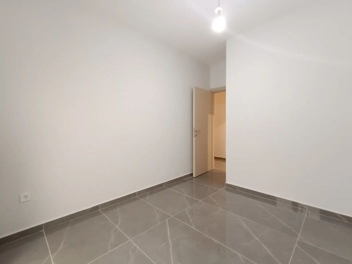 Image No.12-2 Bed Flat for sale