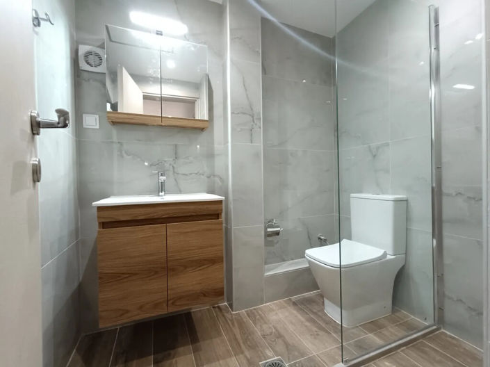 Image No.18-2 Bed Flat for sale