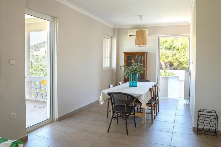 Image No.6-4 Bed Maisonette for sale