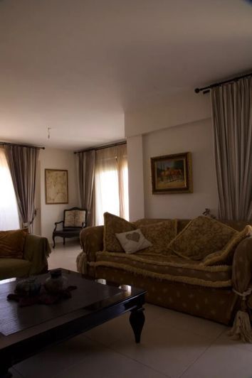 Image No.5-4 Bed Property for sale