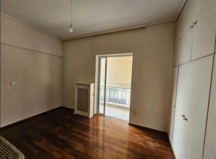 Image No.5-3 Bed Flat for sale