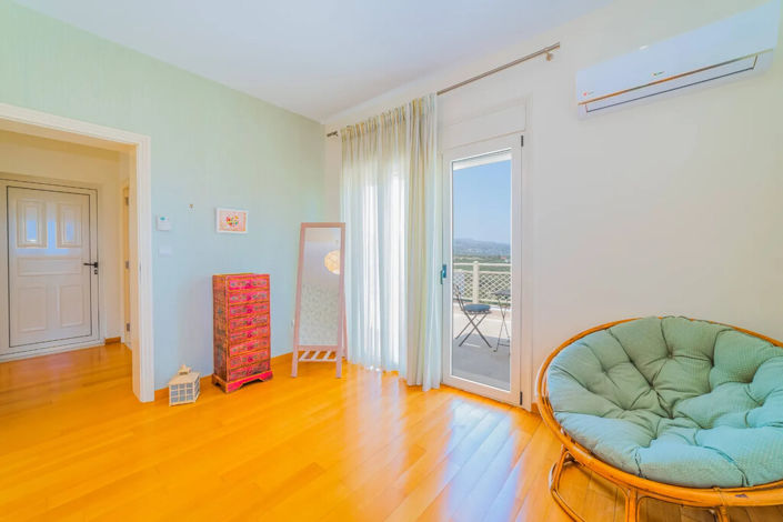 Image No.17-Villa for sale