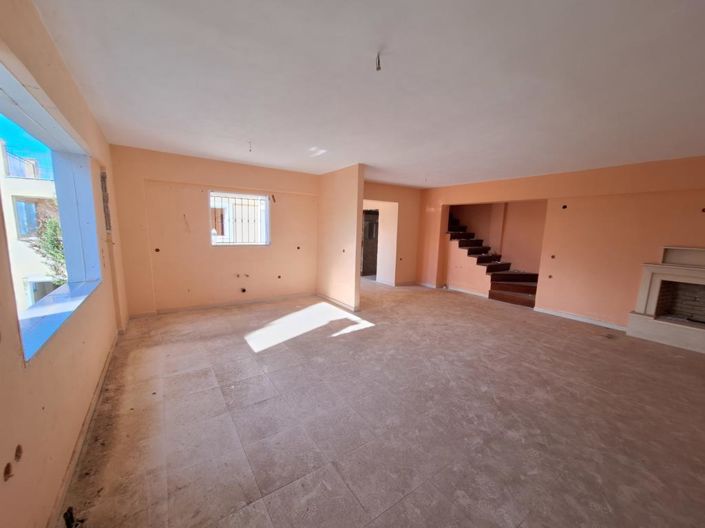 Image No.10-Villa for sale