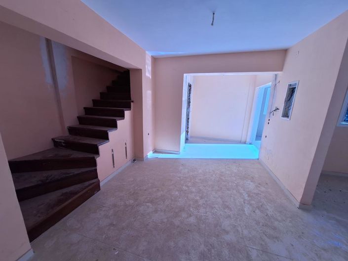 Image No.27-Villa for sale