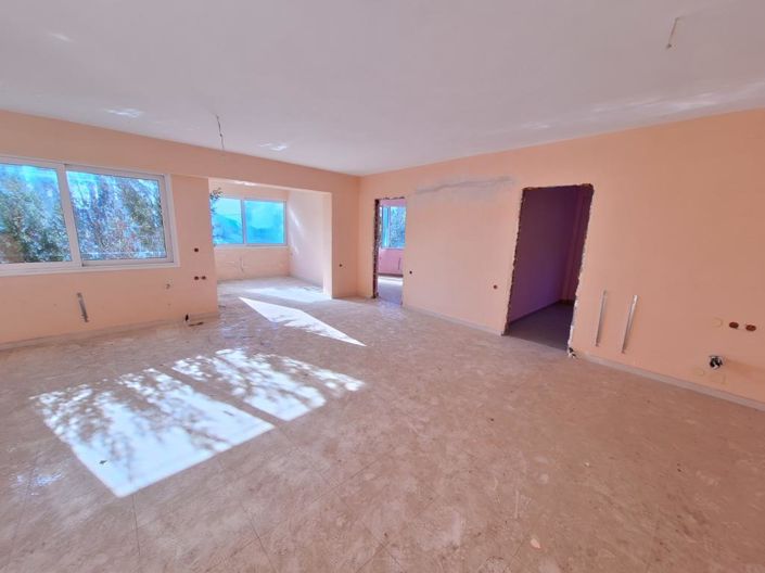 Image No.28-Villa for sale