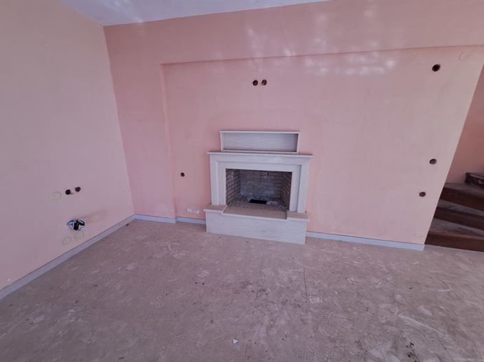 Image No.30-Villa for sale