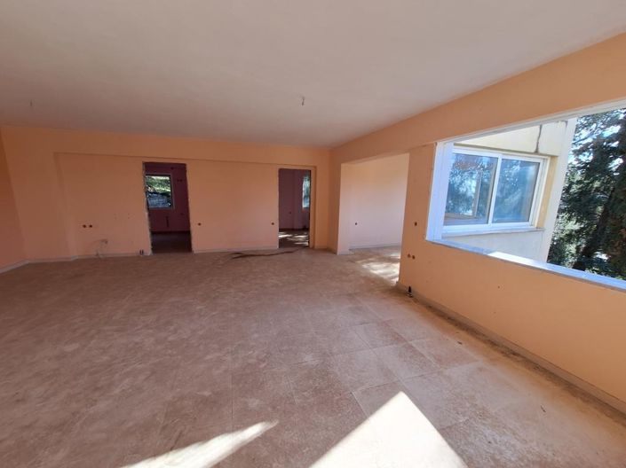 Image No.7-Villa for sale