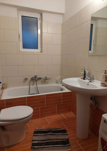 Image No.7-2 Bed Flat for sale