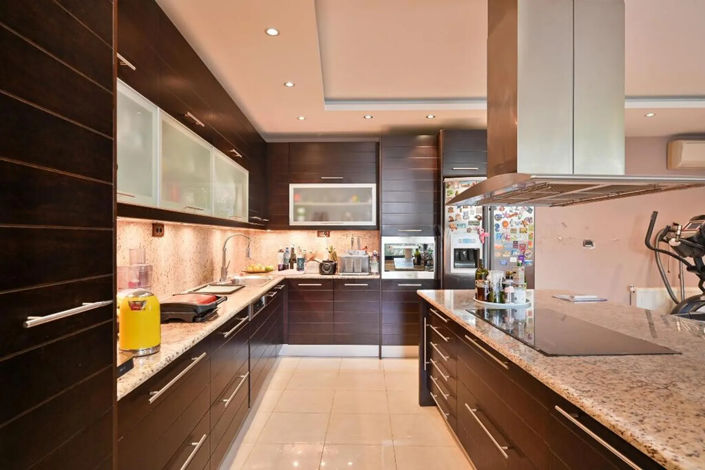 Image No.5-3 Bed Property for sale