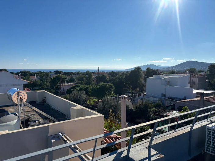 Image No.6-4 Bed Property for sale