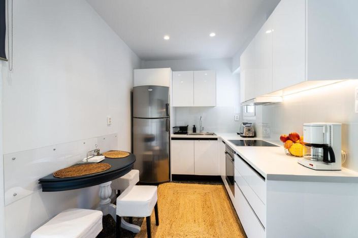 Image No.20-2 Bed Flat for sale