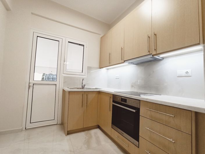 Image No.11-2 Bed Flat for sale