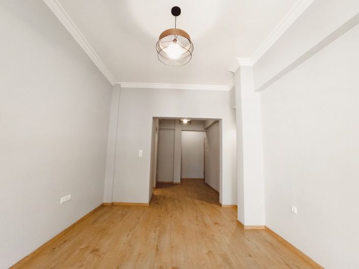 Image No.21-2 Bed Flat for sale