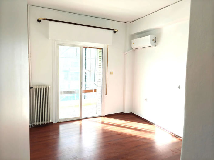Image No.6-2 Bed Flat for sale