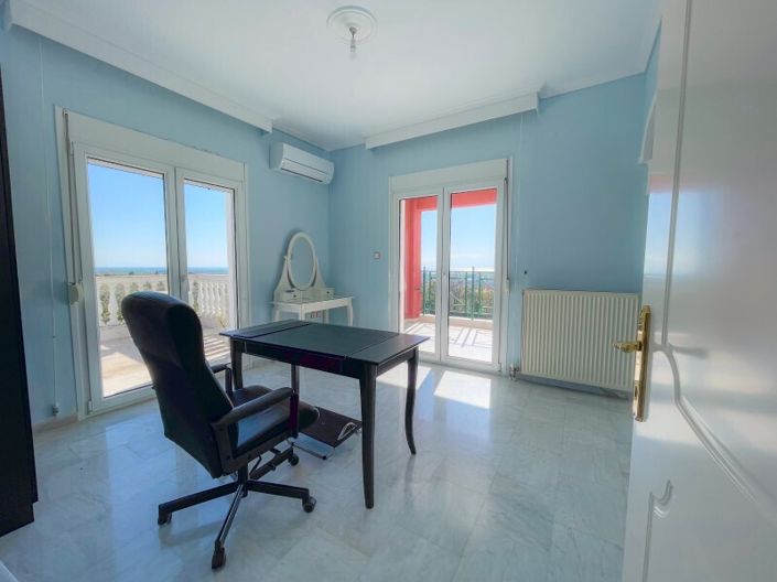 Image No.26-4 Bed Villa for sale