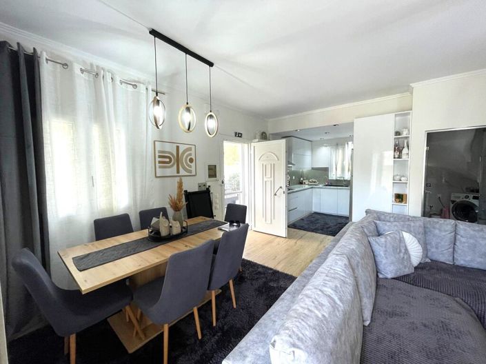 Image No.12-3 Bed Maisonette for sale