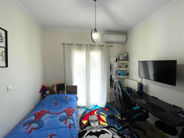 Image No.22-3 Bed Maisonette for sale