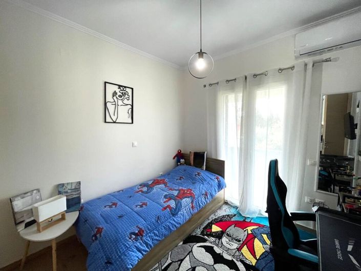 Image No.24-3 Bed Maisonette for sale