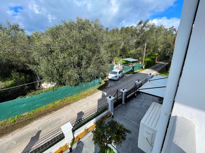 Image No.30-3 Bed Maisonette for sale