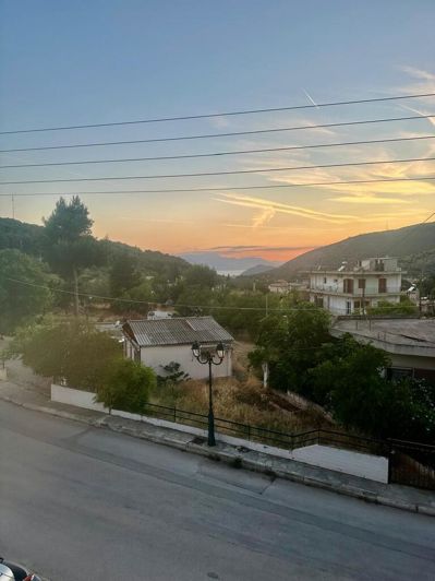 Image No.18-2 Bed Flat for sale