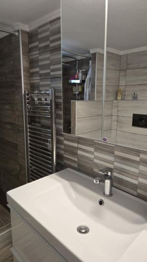 Image No.11-2 Bed Flat for sale