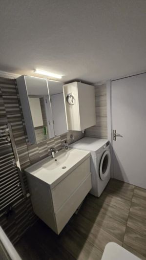 Image No.15-2 Bed Flat for sale