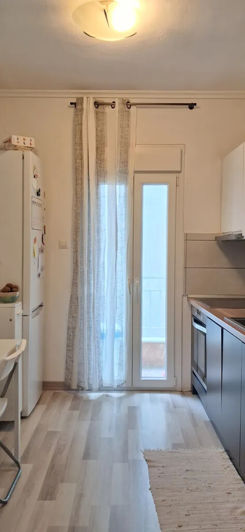 Image No.8-2 Bed Flat for sale