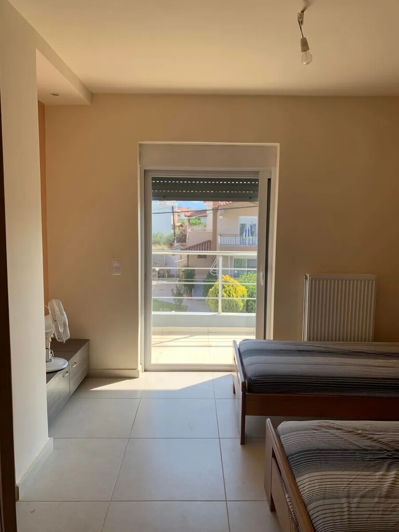 Image No.14-4 Bed Maisonette for sale