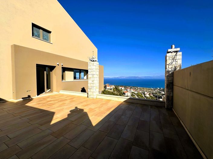 Image No.2-5 Bed Villa for sale