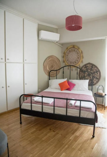 Image No.8-2 Bed Flat for sale